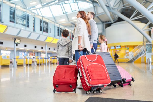 Desafios de viajar com crianças pequenas em voos cancelados! - Resolver problemas de voo! Desafios de viajar com crianças pequenas em voos cancelados! - Resolver problemas de voo!